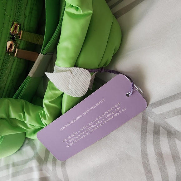 Green Quilted Plush Purse - Picture 5 of 5